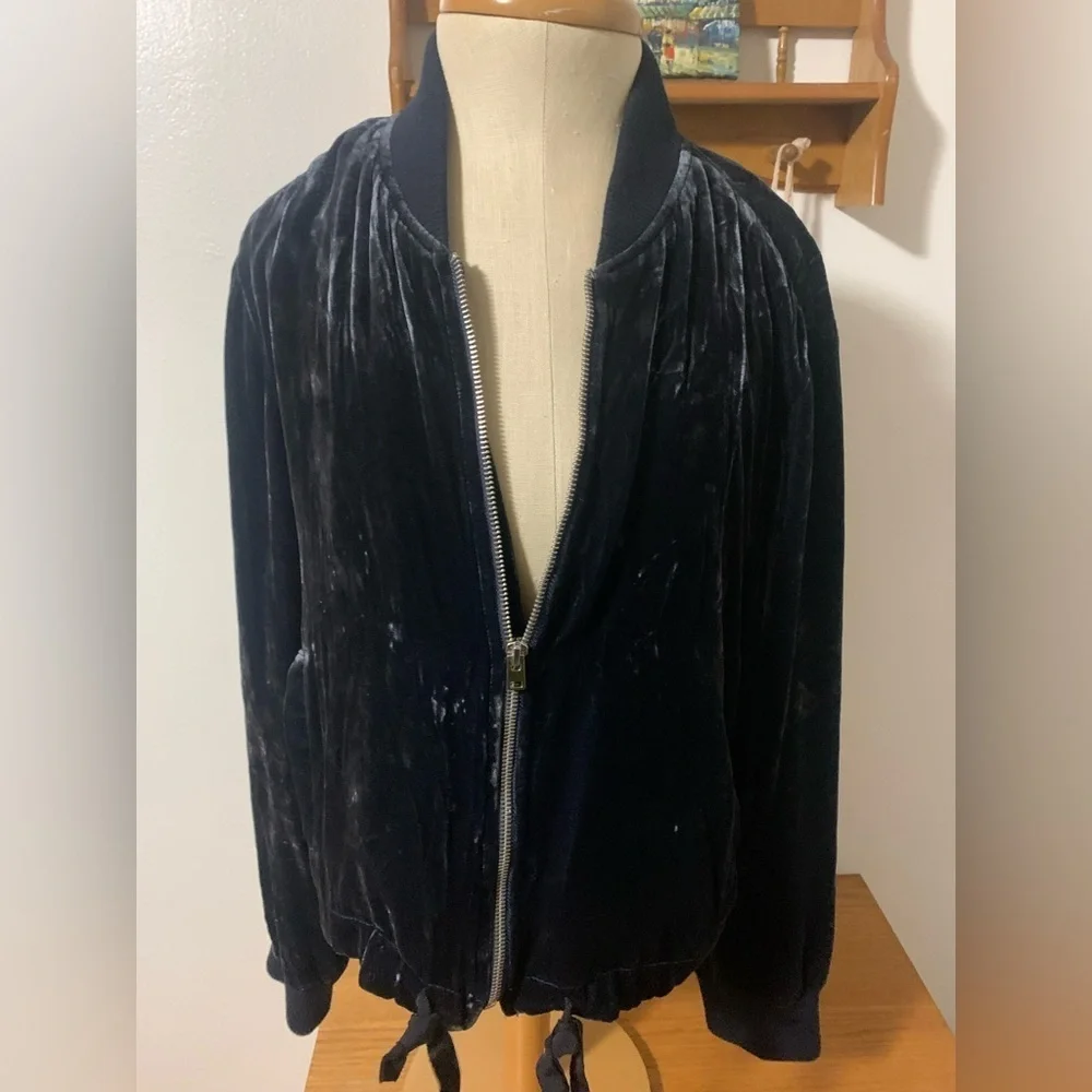 J.Crew Velvet Bomber Jacket in Midnight Navy Like New Size L